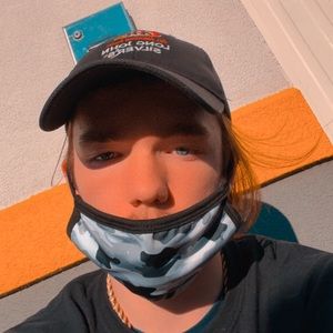 Meet your Posher, Stephen